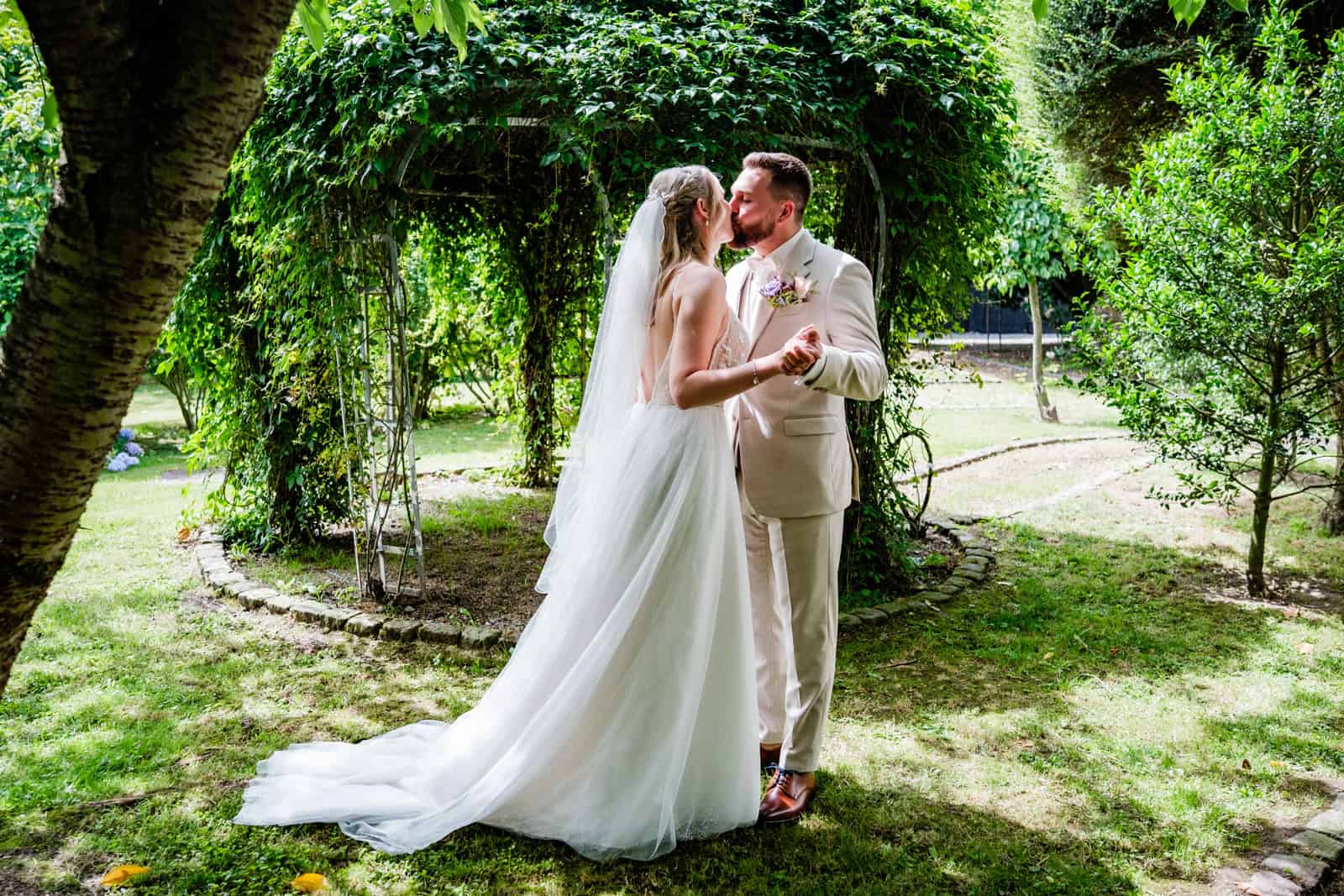 Hochzeit auf Schloss Meierhof in Düsseldorf