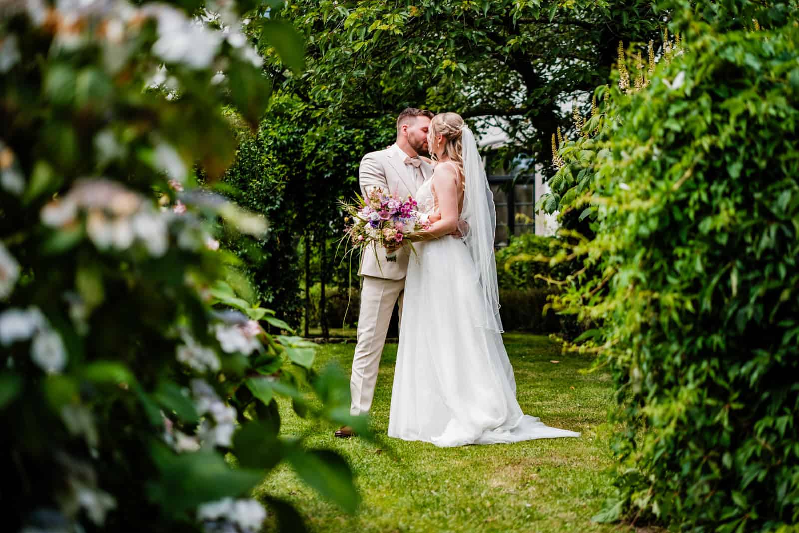 Hochzeit auf Schloss Meierhof in Düsseldorf