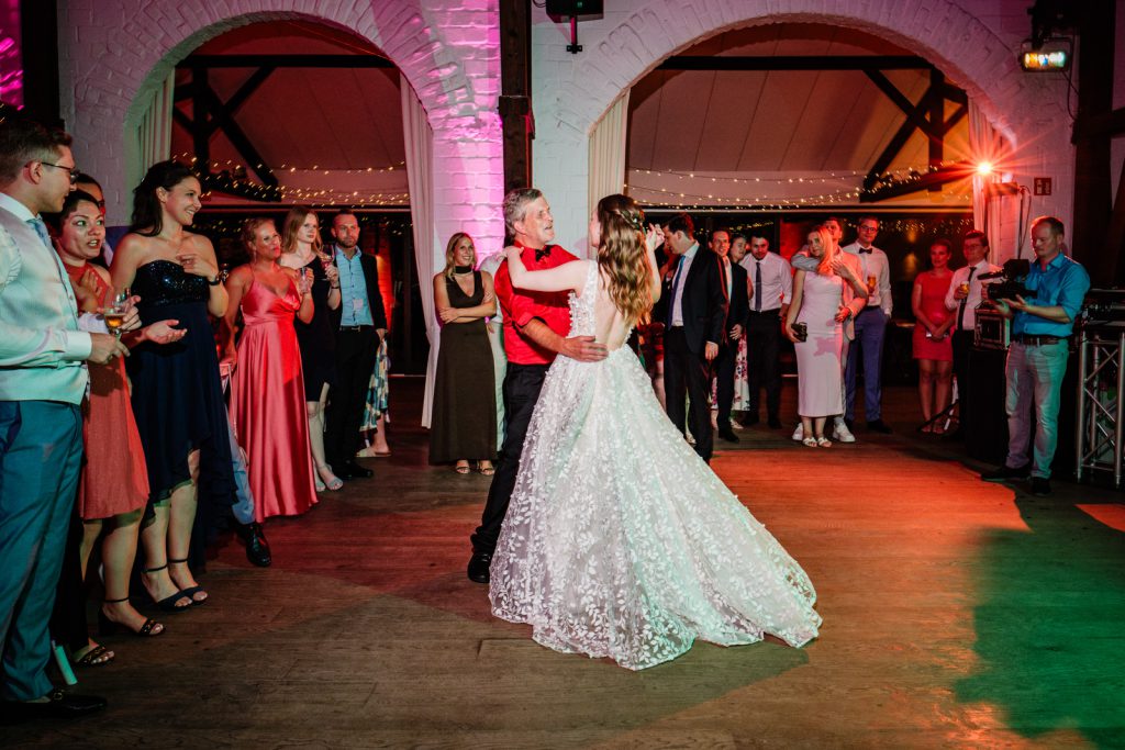 hochzeit-im-röttgenhof-in-meerbusch-hochzeitsfotograf-neuss